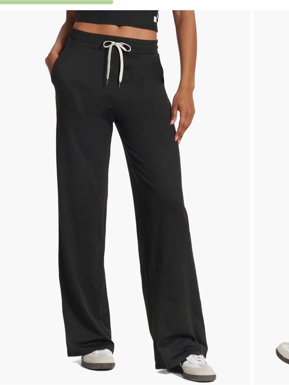 black Vuori Halo Essential Wideleg flare pants - M